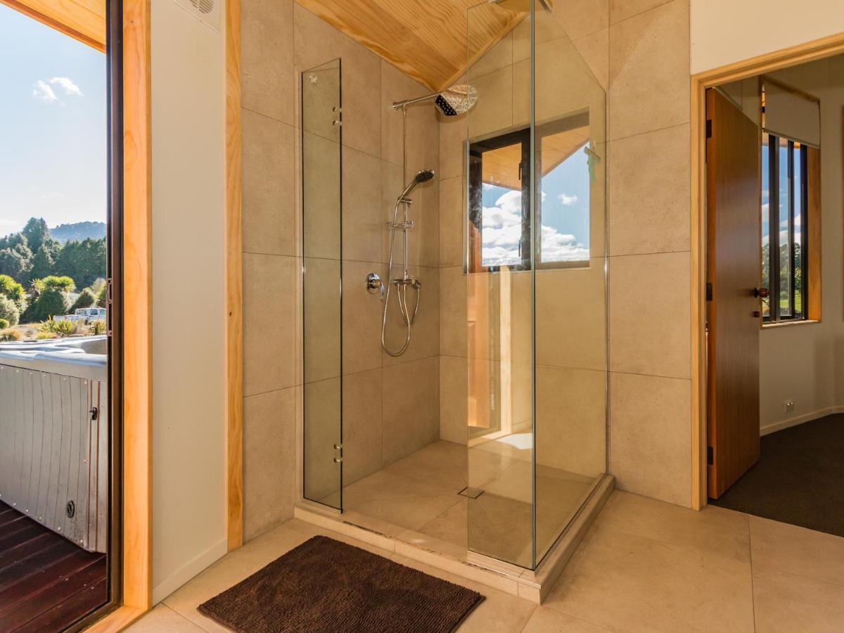 Heavenly Spa Views - Ohakune Holiday Home エクステリア 写真
